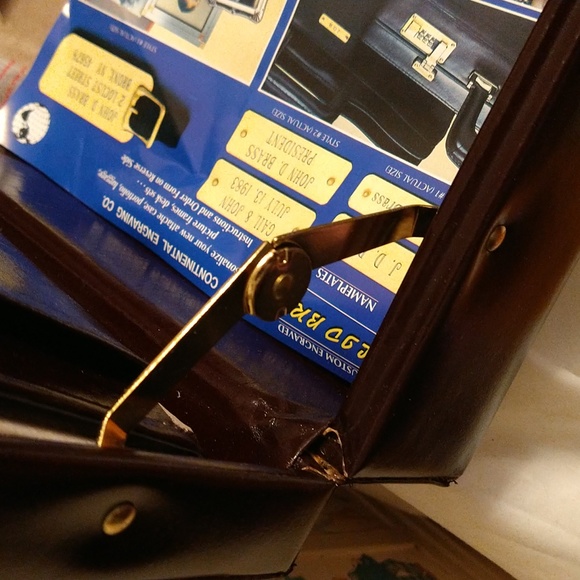 NIB Heritage burgundy leather attached case - Picture 11 of 11